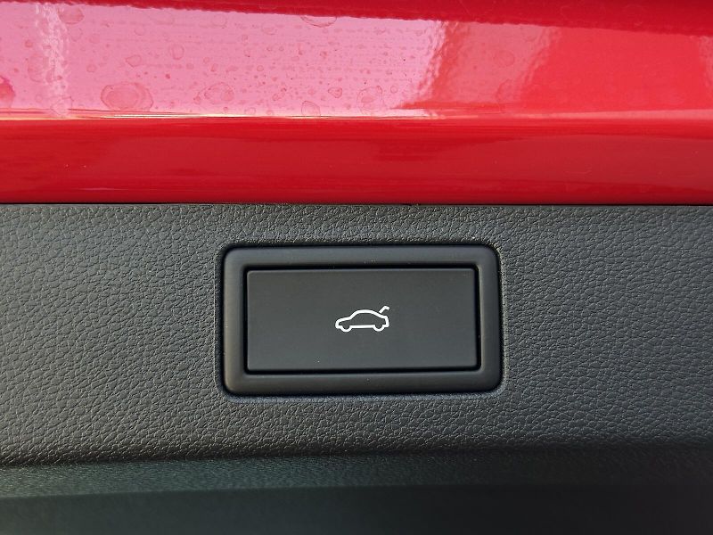 Škoda Kamiq 1.5TSi DSG Monte Carlo 150PS M - fotka 43 z 47