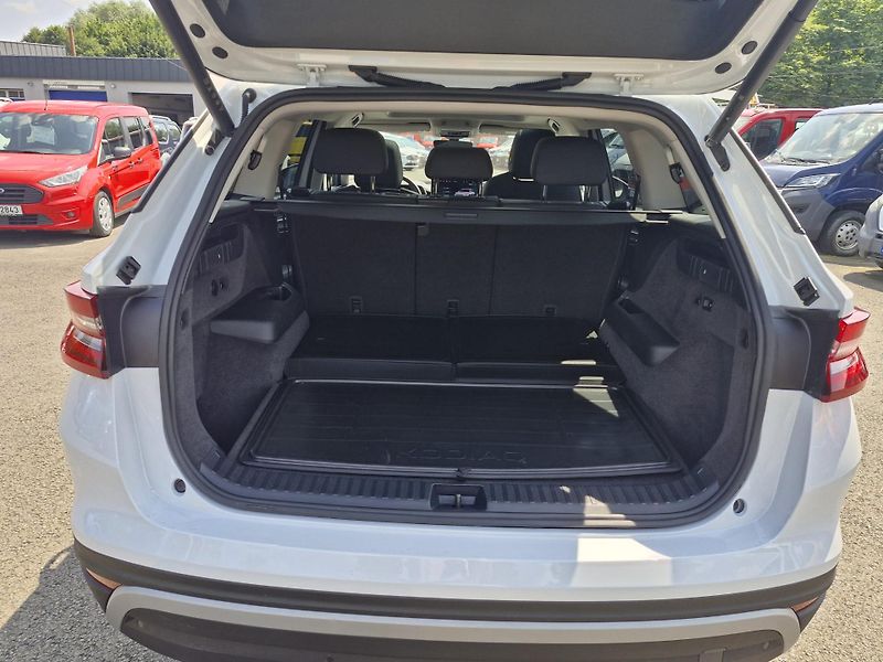 Škoda Kodiaq 2,0TDi DSG,4x4,7míst,Záruka - fotka 9 z 11