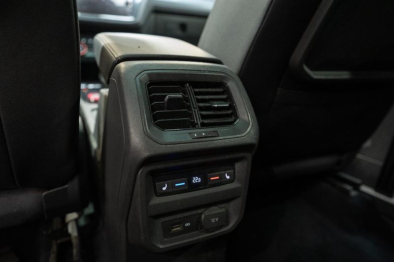 Volkswagen Tiguan Allspace (2019) 2.0 TSI 162 kW 4Motion R-Line - fotka 22 z 30