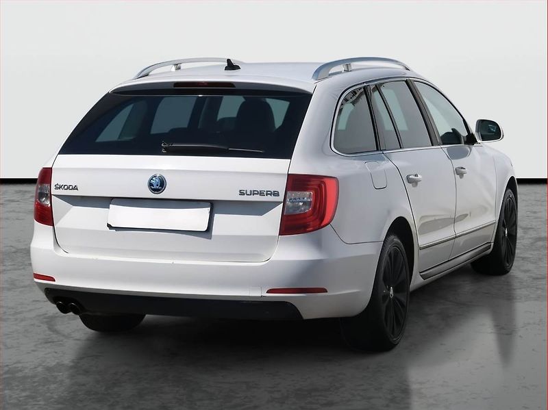 Škoda Superb (2014) Elegance 2.0 TDI, Automat - fotka 5 z 16