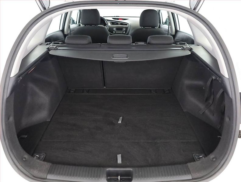 Kia Ceed (2017) 1.4 CVVT, Serv.kniha, Tempomat - fotka 17 z 17