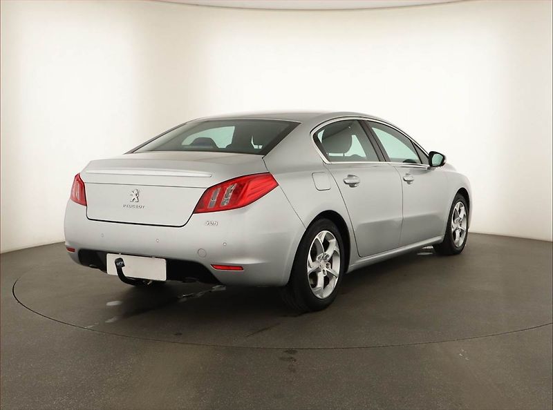 Peugeot 508 (2011) 2.0 HDi, ČR,1.maj, Xenony - fotka 5 z 16
