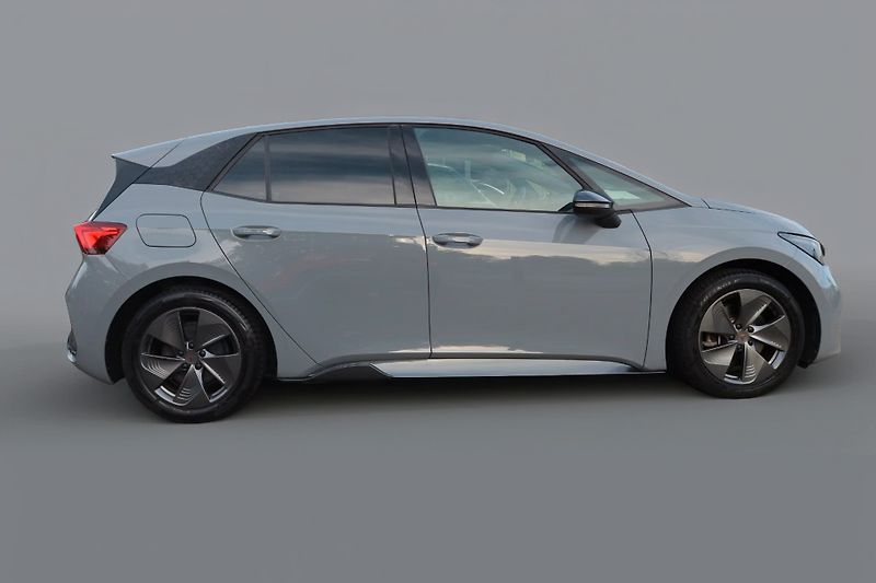 Cupra Born 150kW Kamera Ad.Temp Ambient - fotka 3 z 19