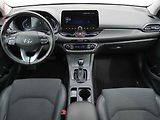 Hyundai i30 (2022) 1.5 T-GDi FastBack, 1.maj,ČR - náhled 8
