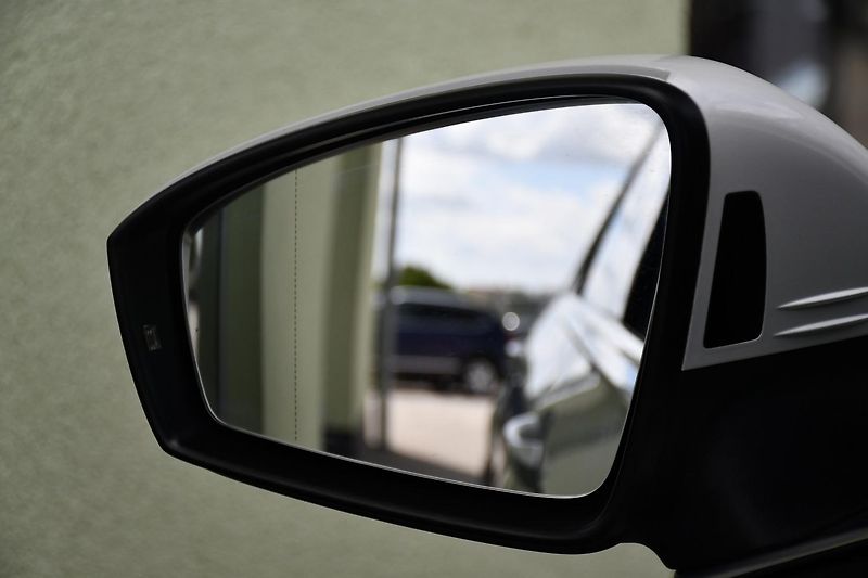 Volkswagen Tiguan 2.0Bi-TDi R-LINE 4M DSG HUD ČR - fotka 42 z 44