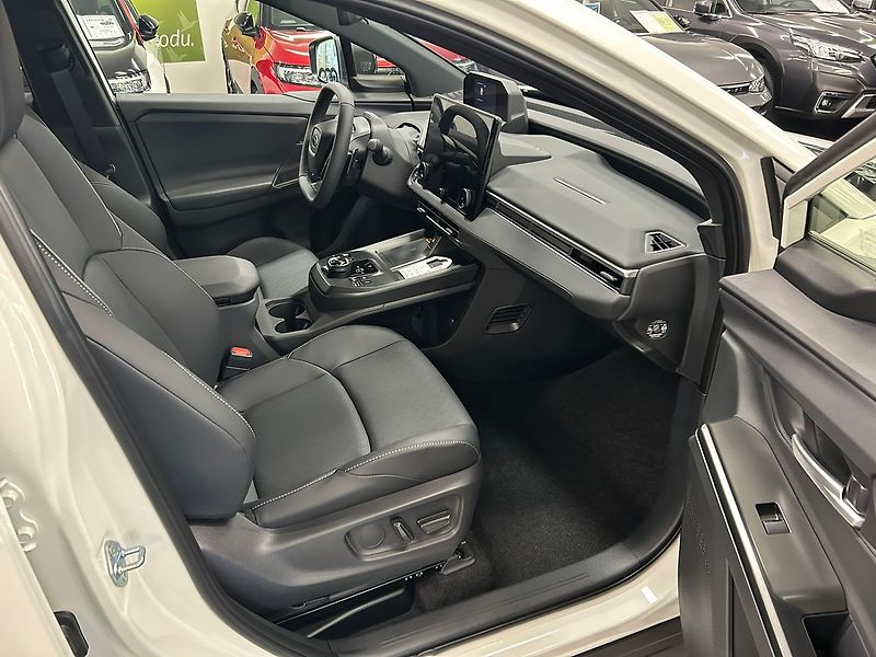 Subaru E-Outback (2026) Touring+ 2026 | 10 let | Sklad - fotka 43 z 71