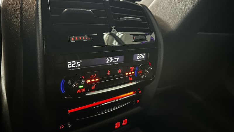 BMW Řada 5 540XD, maximální výbava! - fotka 29 z 62