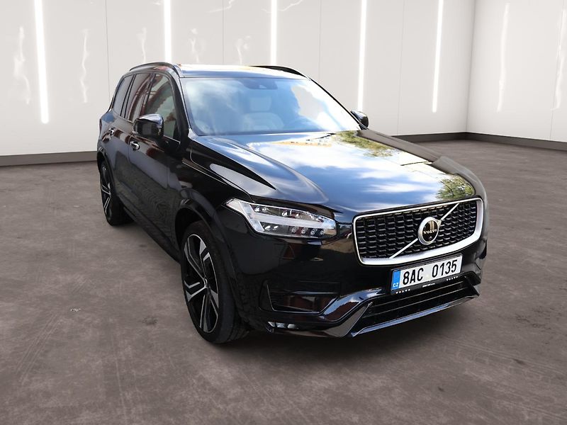Volvo XC90 (2020) B5 AWD R-Design - fotka 5 z 26