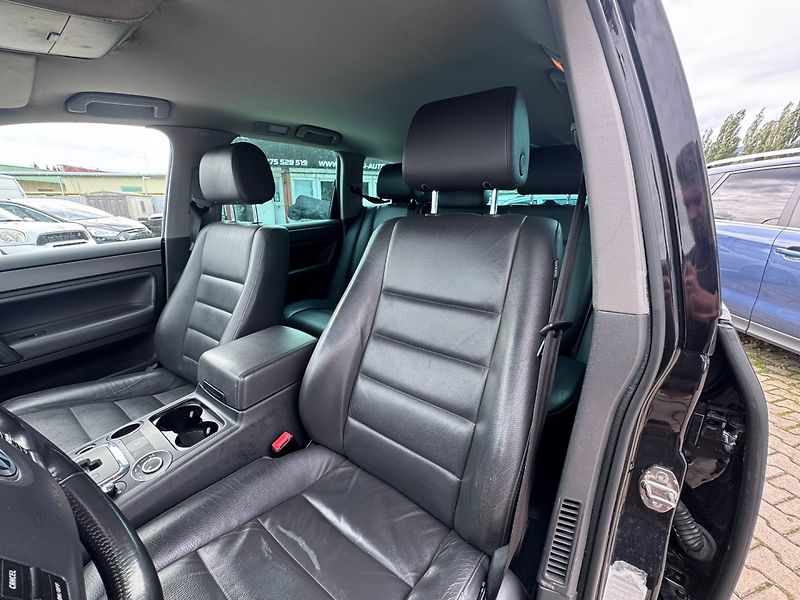 Volkswagen Touareg (2010) 4X4 3,0 TDI V6 176 KW - fotka 20 z 47