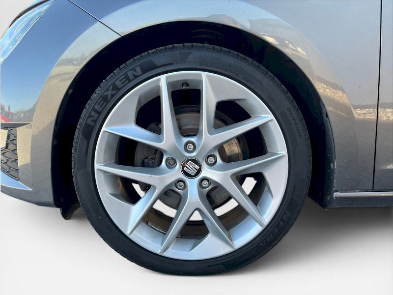 Seat Leon (2014) 1.4 TSI ST FR - fotka 13 z 24