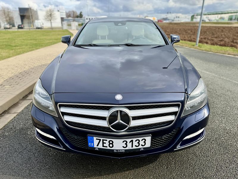Mercedes-Benz CLS 350 CDI 7G LED NAVI H/K KAMERA - fotka 8 z 45