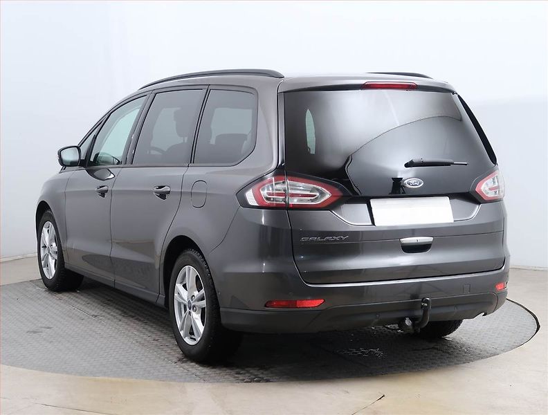 Ford Galaxy (2018) 2.0 TDCi, 7 míst, Navi - fotka 4 z 16