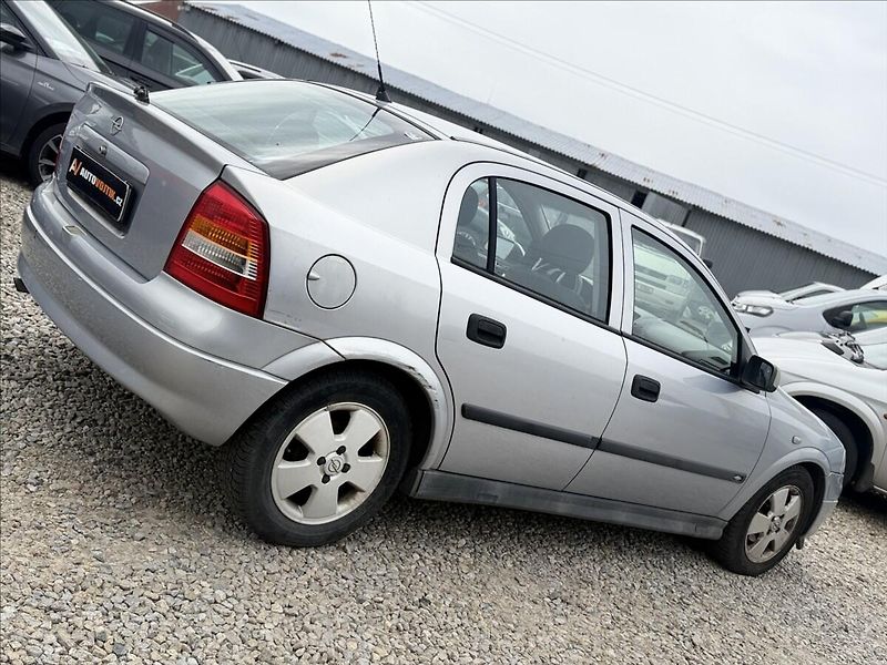 Opel Astra 1,6 16V 74tKm DIGIKLIMA - fotka 5 z 20