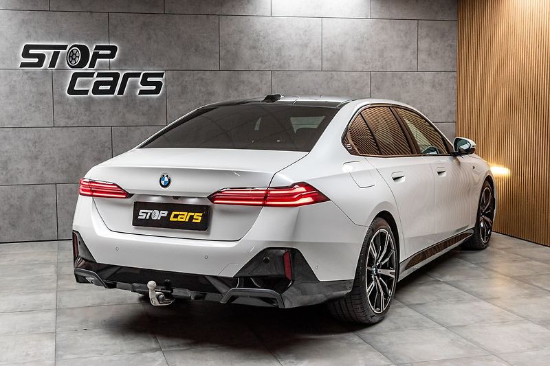 BMW Řada 5 540d xDrive ///M*HK*ČR*ZÁRUKA - fotka 7 z 58