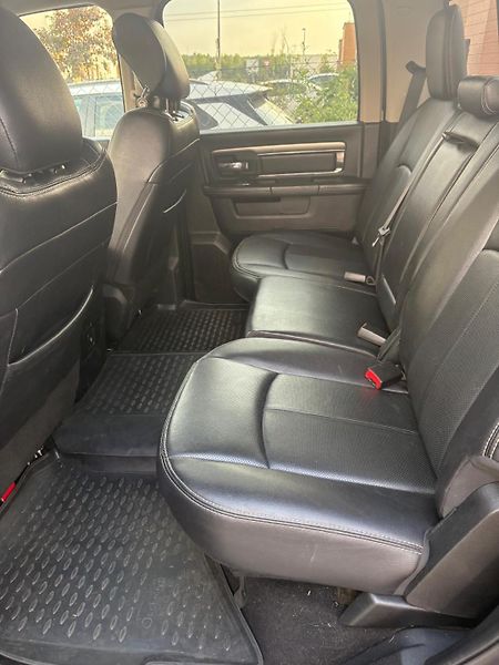 Dodge RAM (2018) DODGE RAM 5,7 HEMI - fotka 11 z 13