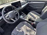 Volkswagen Golf (2025) 1.5 eTSI DSG People - náhled 7