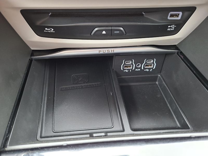 Chrysler Pacifica (2021) 3,6 LIMITED,HYBRYD, REZERVACE  - fotka 31 z 38