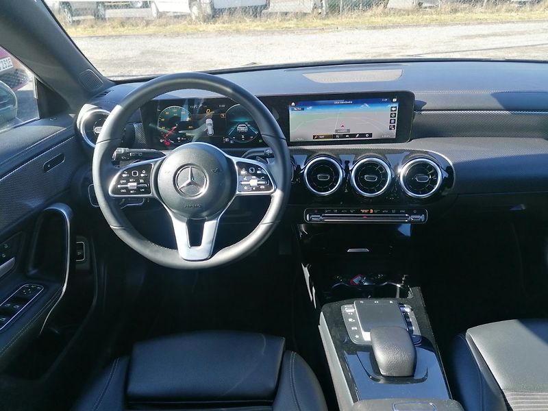 Mercedes-Benz CLA (2021) 200 CDi Shooting Brake 9G - fotka 8 z 32