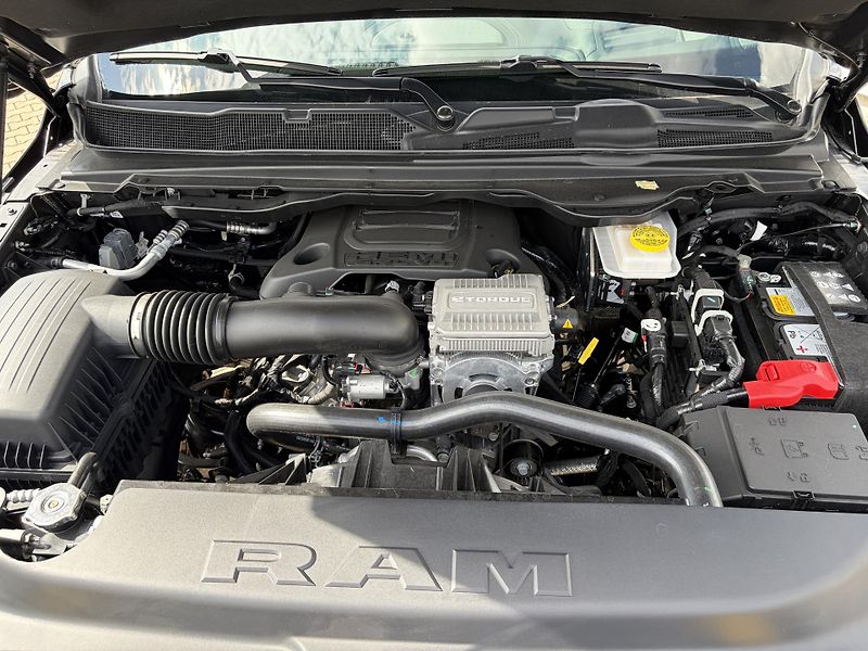 RAM 1500 (2026) Rebel 5.7 V8 Hemi 2026 - fotka 37 z 37