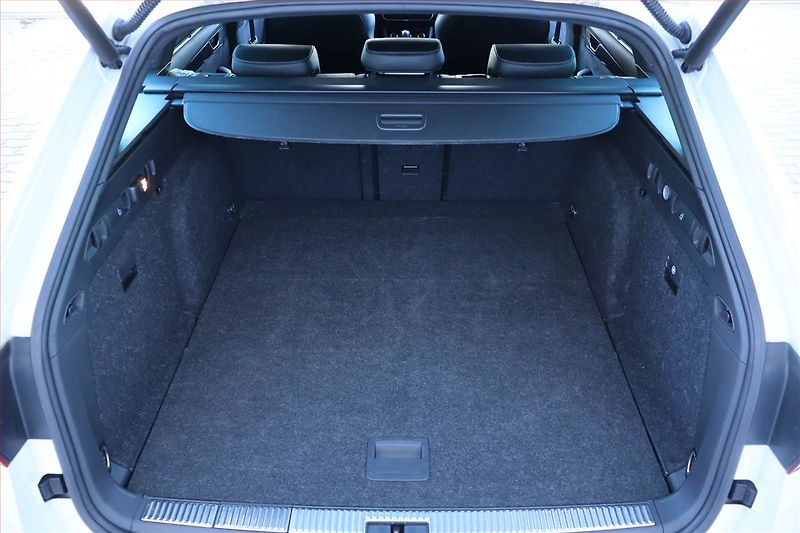 Škoda Superb (2017) 2.0 TSI, 4X4, Automat, Kůže - fotka 14 z 32