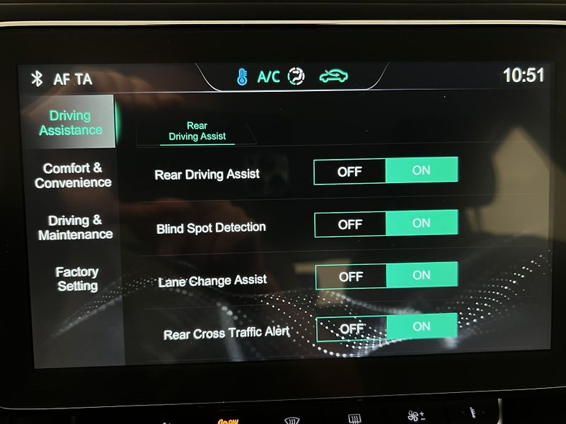 MG ZS 1.0T EXCLUSIVE AUT CZ  - fotka 30 z 37