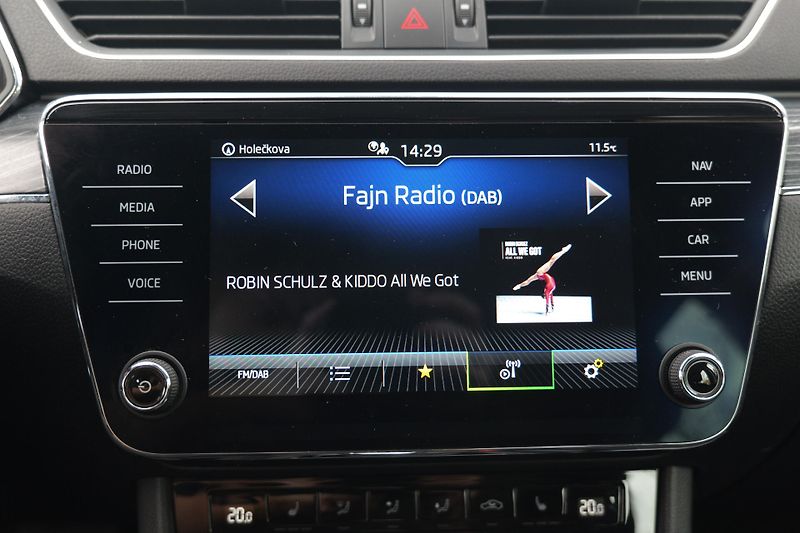 Škoda Superb TDI 110 kW Kůže Matrix Canton - fotka 24 z 38