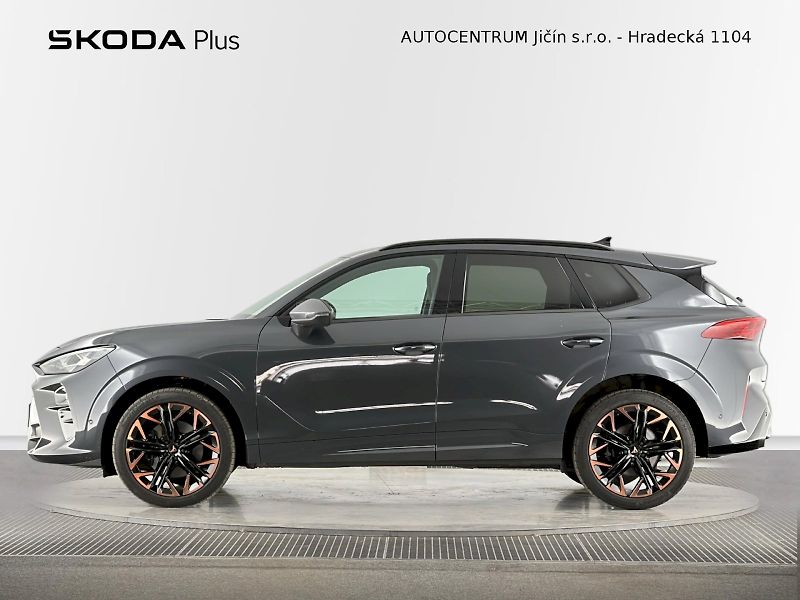 Cupra Terramar (2025) VZ 2.0 TSI 195kW 4x4 DSG - fotka 3 z 37