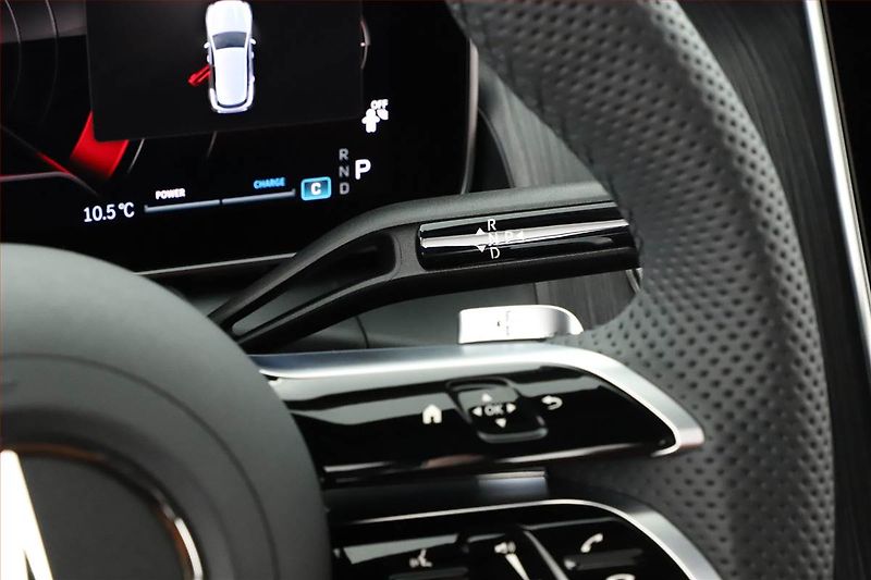 Mercedes-Benz GLC (2025) 220 d 4MATIC, AMG Line, HUD - fotka 22 z 29