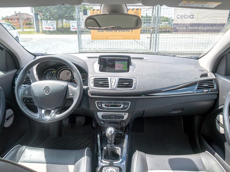 Renault Mégane (2015) 1.2T 97KW – NAVI / BOSE - fotka 14 z 48