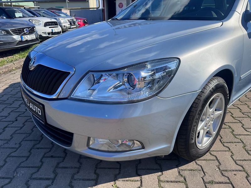 Škoda Octavia (2009) 1,6 TDI 77 KW FACELIFT TAŽNÉ - fotka 9 z 50