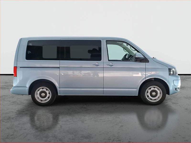 Volkswagen Multivan (2013) BlueMotion 2.0 TDI - fotka 6 z 16