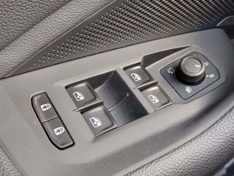 Škoda Superb (2025) L&K 2,0 Tdi 142 kw 4x4 DSg - fotka 26 z 40