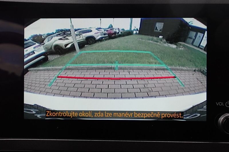 Toyota GR Yaris 1.6Turbo 8AT 4X4 Dynamic + VIP - fotka 24 z 32