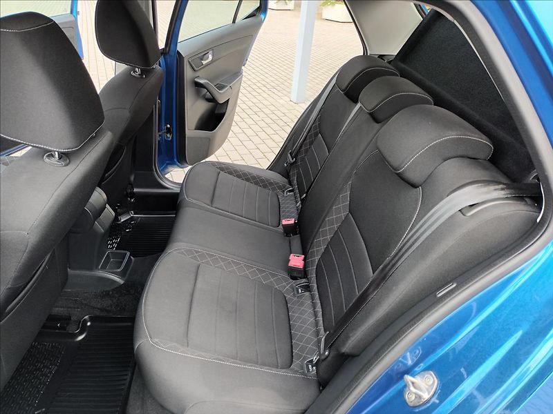 Škoda Fabia 1,2 TSI,66KW,TEMPOMAT,DIGIKLIM - fotka 16 z 35