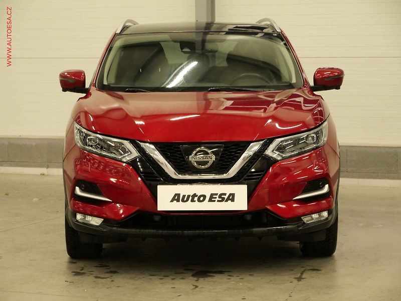 Nissan Qashqai (2018) 1.2 DIG-T, 2.maj, N-Connecta - fotka 2 z 21