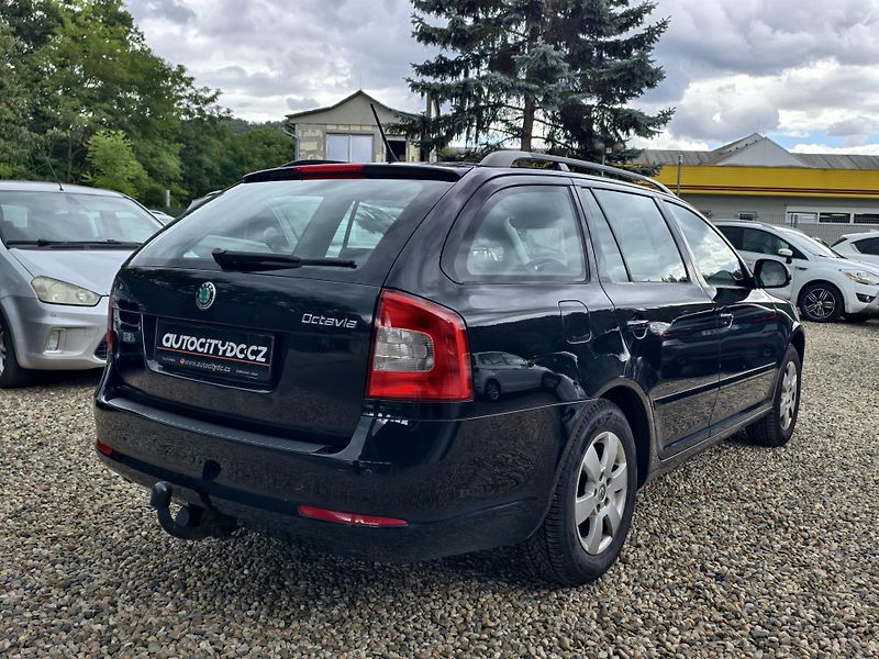 Škoda Octavia KOMBI 1.6 TDi 77kW VÝHŘEVY PDC - fotka 18 z 18