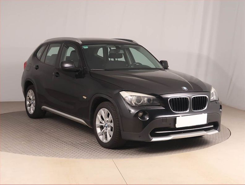 BMW X1 (2010) xDrive18d, 4X4, Automat - fotografie inzerátu