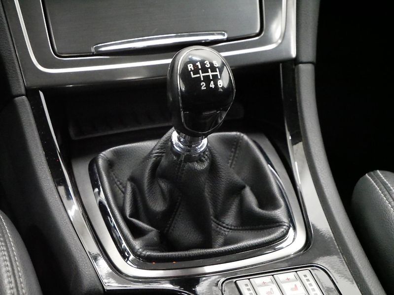 Ford Mondeo - fotka 22 z 25