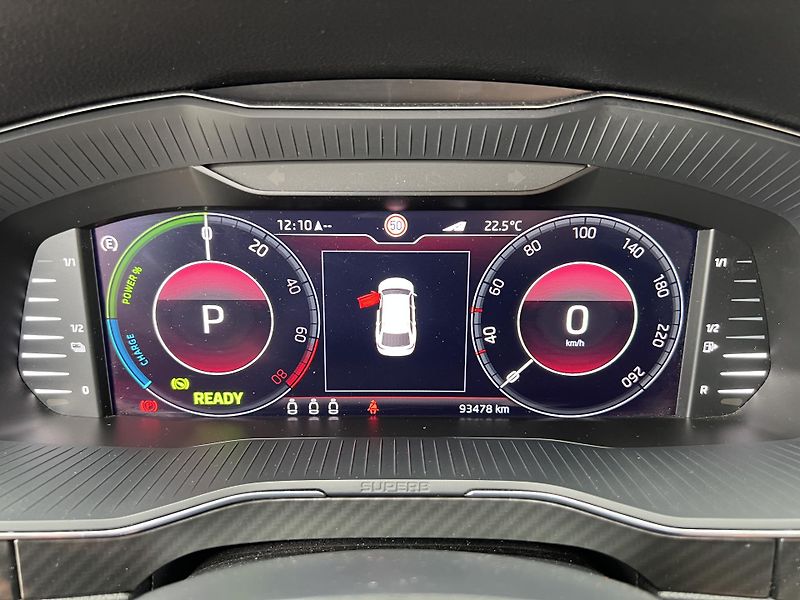 Škoda Superb iV 1.4 TSi 160 kW SPORTLINE - fotka 18 z 24