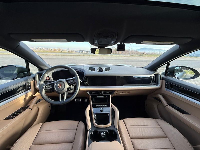 Porsche Cayenne (2024) 4.0 /349kW - fotka 7 z 15
