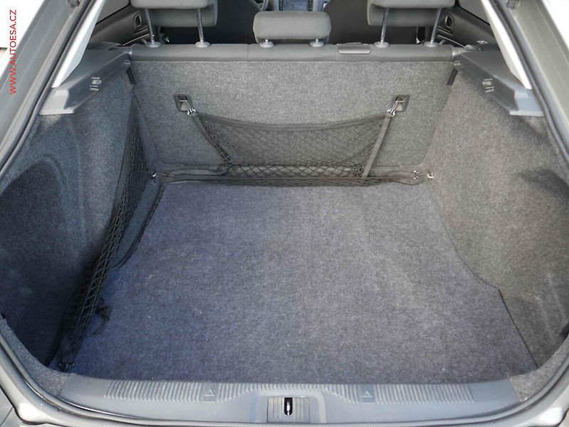 Škoda Octavia (2011) 1.2 TSI, ČR, AC - fotka 7 z 17