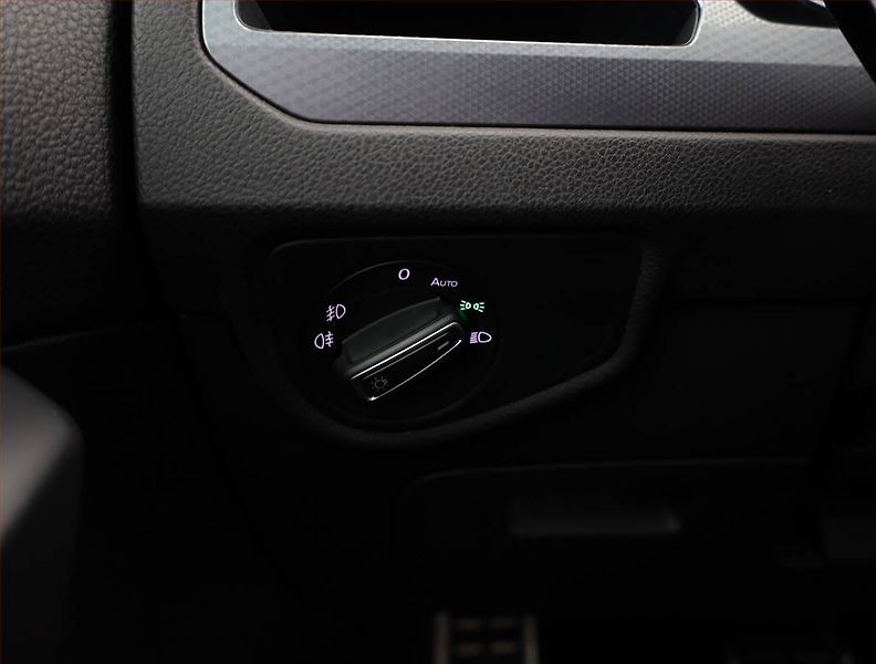 Volkswagen Touran (2022) Active 2.0 TDI, Automat - fotka 15 z 18