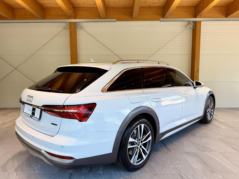 Audi A6 50 TDi quattro Tiptronic - fotka 22 z 37
