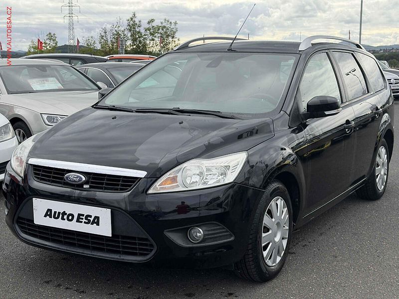 Ford Focus (2008) 1.6, AC - fotka 3 z 15