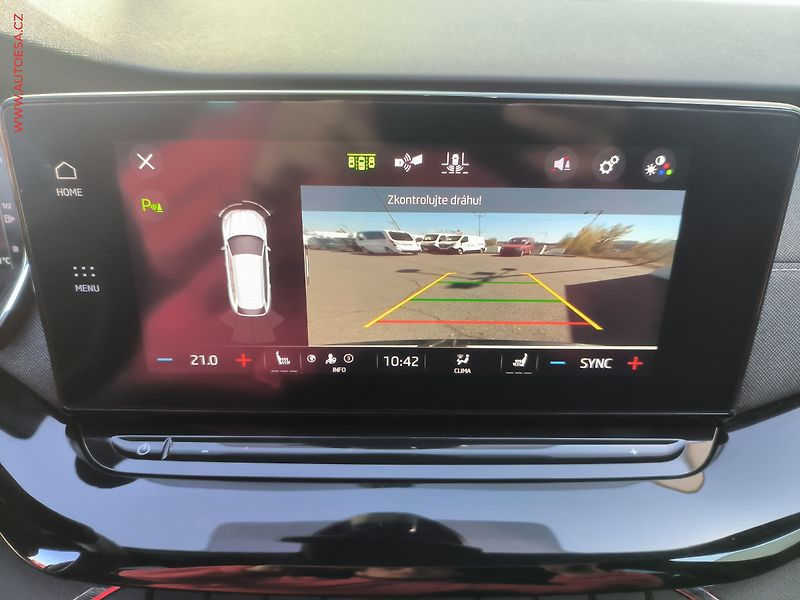 Škoda Octavia (2022) 2.0 TSi 4X4, ČR, SportLine - fotka 16 z 30