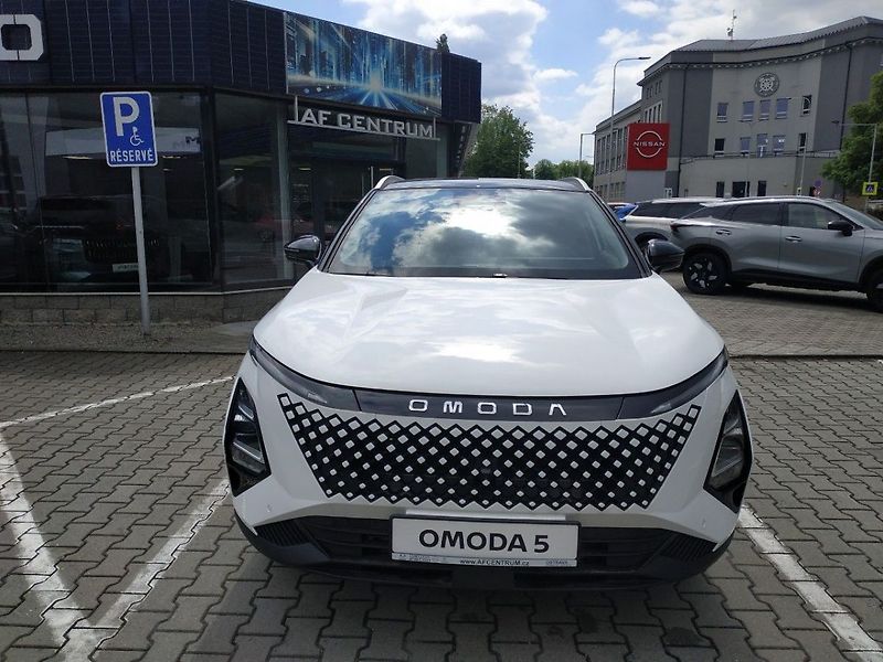 Omoda 5 1.6T Premium AT, SKLADEM - fotka 2 z 29