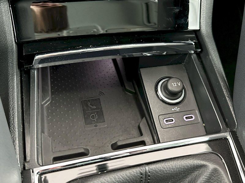 Škoda Karoq (2022) 2.0TDI 110kW Ambition - fotka 23 z 29