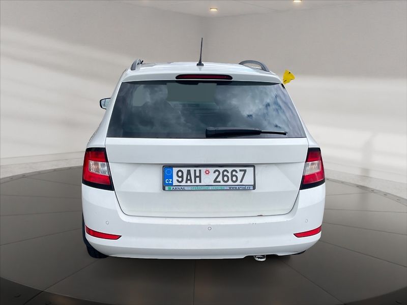 Škoda Fabia 1,0 TSI Ambition - fotka 5 z 11