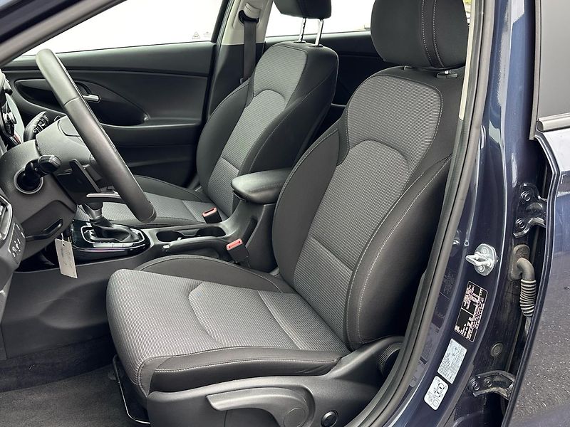 Hyundai i30 Smart DCT - fotka 7 z 26