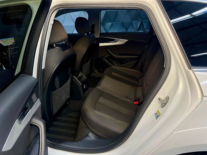 Audi A4 Allroad 2.0TDI QUATTRO, WEBASTO - fotka 12 z 26